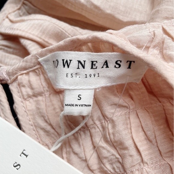 NWT DownEast Pleated Yoke Long Sleeve Blouse Light Beige Blush Size Small NEW - Picture 7 of 15